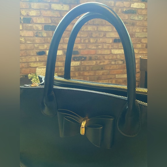 Miztique Black Large Crossbody Bag with Bow - Picture 2 of 11